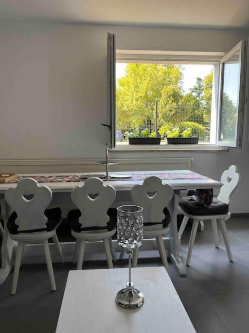 Appartamento Nuovo E Confortevole Montecchio Maggiore Exterior foto
